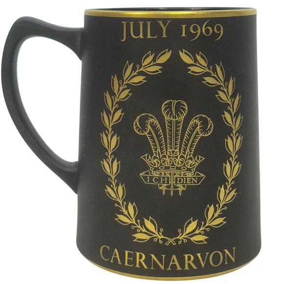 Wedgwood Black Basalt Jasperware 1969 Commemorative Tankard Mug Prince of Wales - Picture 3 of 7
